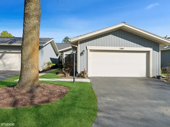 1308 Kempton Dr, Libertyville, IL 60048