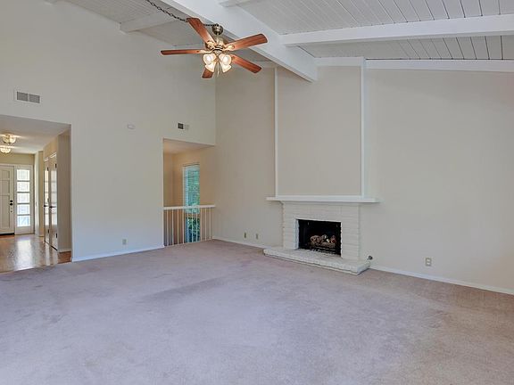 5th image of 14692 Sycamore Grv