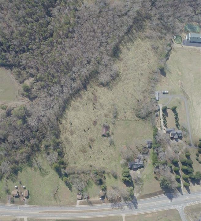 2nd image of 4616 Winder Hwy Unit 0