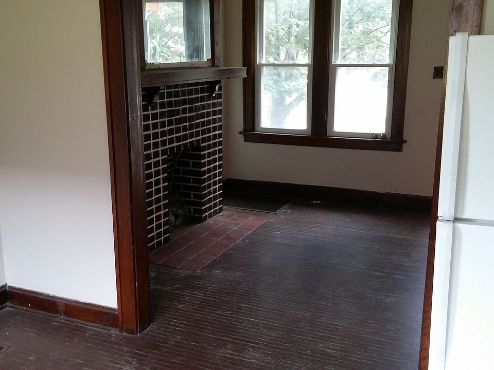1st image of 339 E 13th Ave