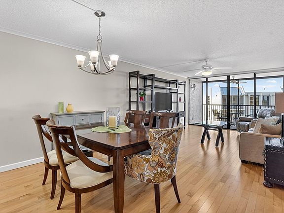 5th image of 20 Royal Palm Way #602