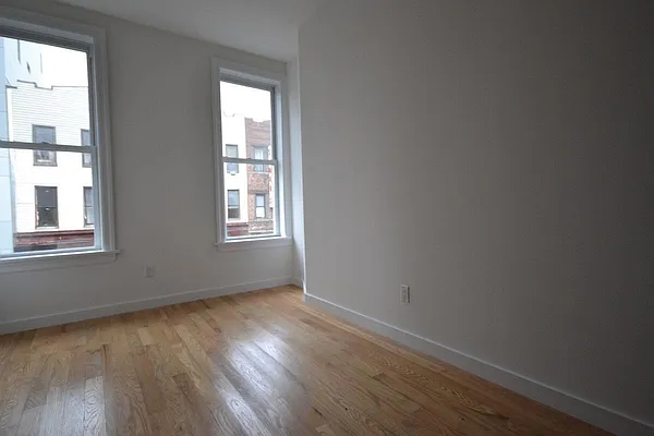 Rented by L Rose Realty (Brokerage) | media 5