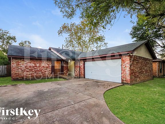 2nd image of 1819 Oakwell Ln
