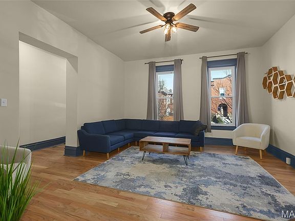 2nd image of 3932 Botanical Ave