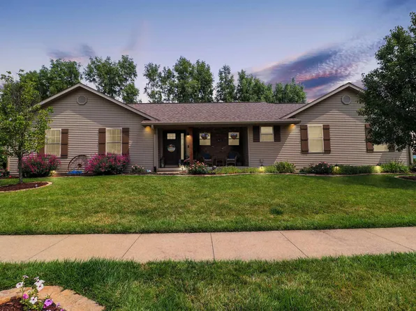 1635 Kingsbury Rd, Washington, IL 61571