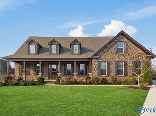 16190 Tulip Ln, Athens, AL 35613