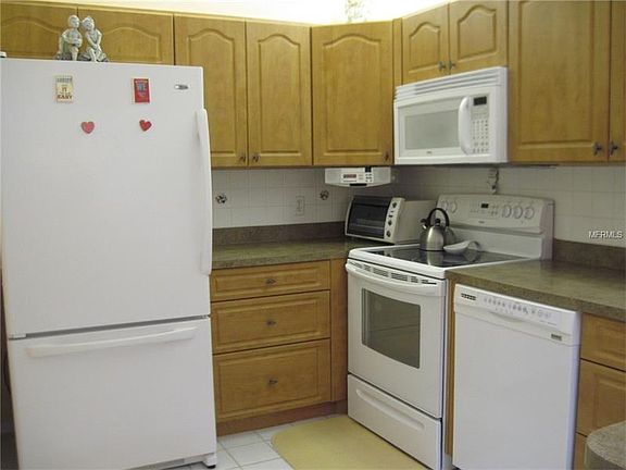 3rd image of 3300 Loveland Blvd Unit 1304