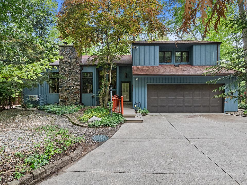 1st image of 30938 Redfield St