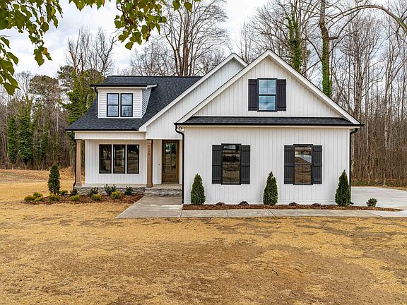 5th image of 4029 Lake Wendell Rd