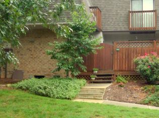 144 Springberry Ln #144, Chapel Hill, NC 27517