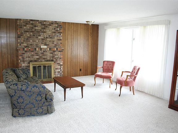 3rd image of 1401 Wisconsin River Dr