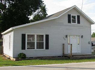 206 Krotzer Ave, Luckey, OH 43443