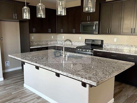 3rd image of 18053 Calaveras Dr