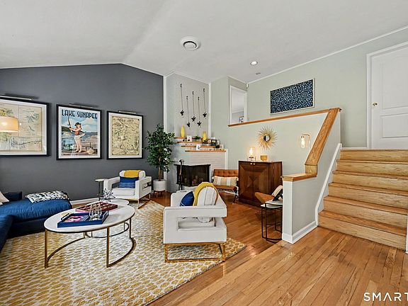 3rd image of 49 Heather Lane