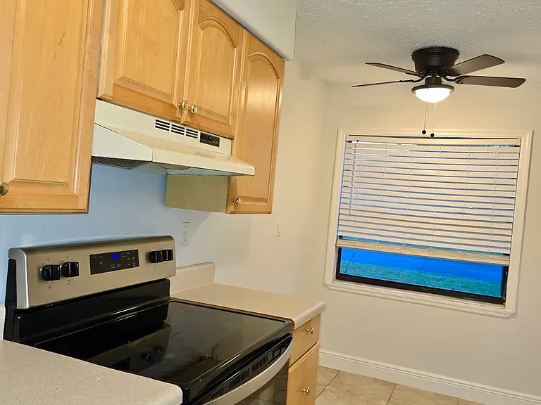 6006 Indrio Rd #B8 — Photo 10