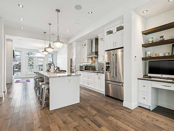 5th image of 2109 W 20th Ave SW