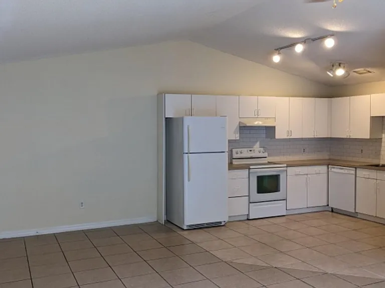 33 Bunker View Dr #B — Photo 5