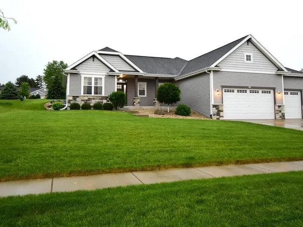 777 Pinnacle DRIVE, Lake Mills, WI 53551
