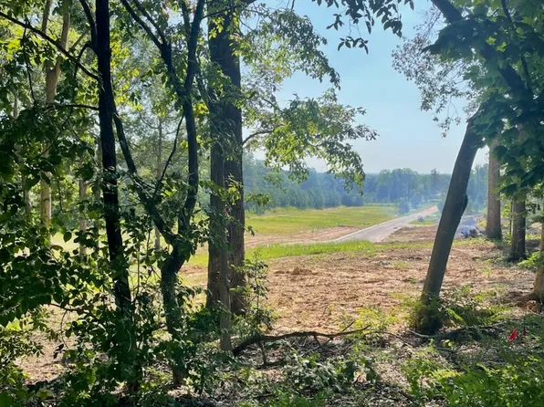 250 Forest Ridge Cv, Paducah, KY 42003