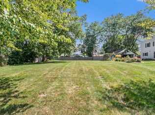 338 Baltimore Dr NE, Grand Rapids, MI 49503