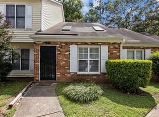 4 Riverwalk Ter, Durham, NC 27704