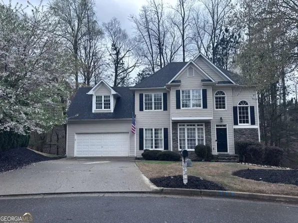 6367 Spring Lake Dr, Flowery Branch, GA 30542