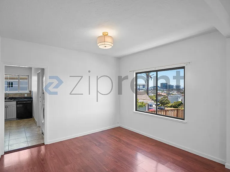 444 Lux Ave — Photo 9