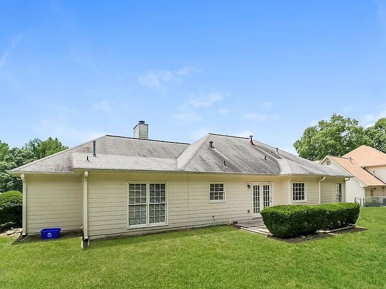 3935 Willowmeade Dr — Photo 27