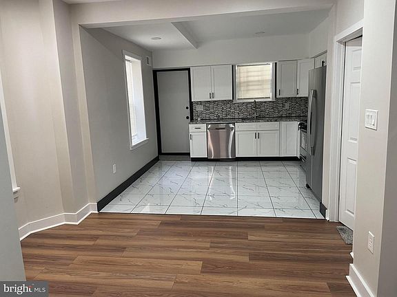 3rd image of 5529 N Fairhill St