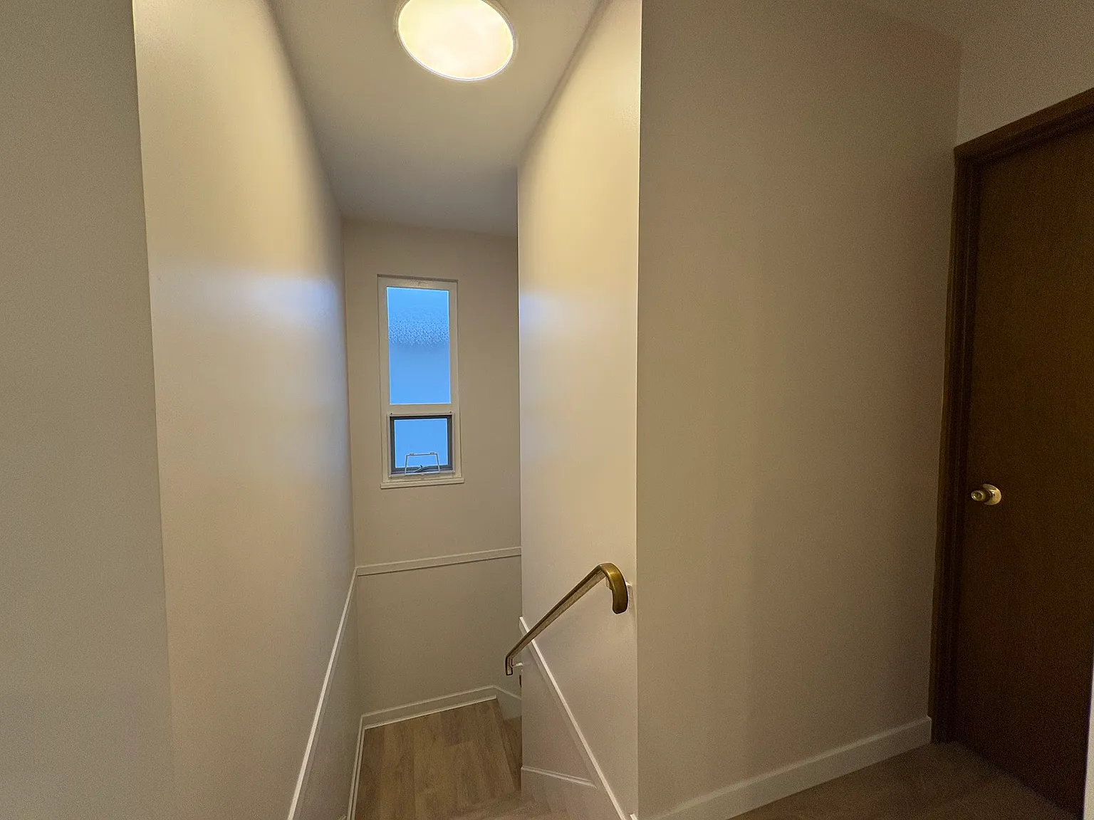3 bed, 1316 sqft, $900 — Photo 2