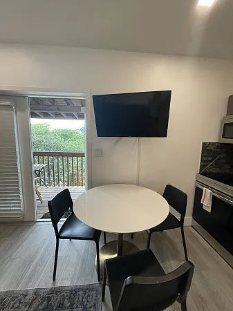 1550 Argyle Dr #4 — Photo 10