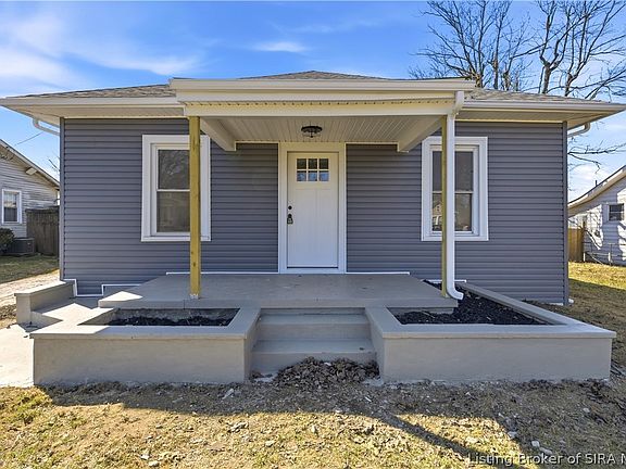 3rd image of 604 Lincoln Boulevard