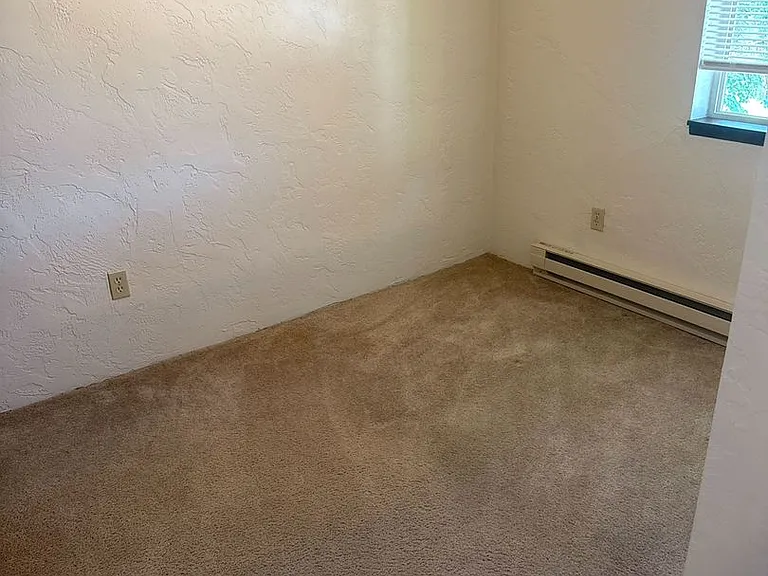 775 SW Washington Ave — Photo 38