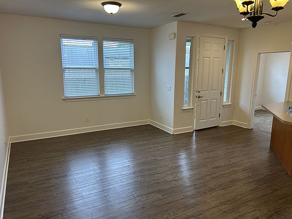 5th image of 403-405 Gilcrest Ave #403