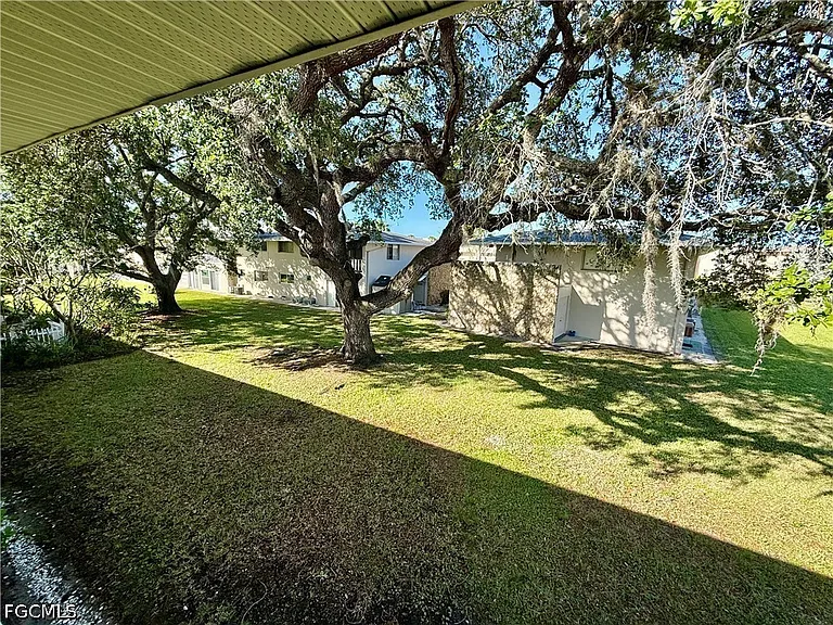 343 Joel Blvd #211D — Photo 26