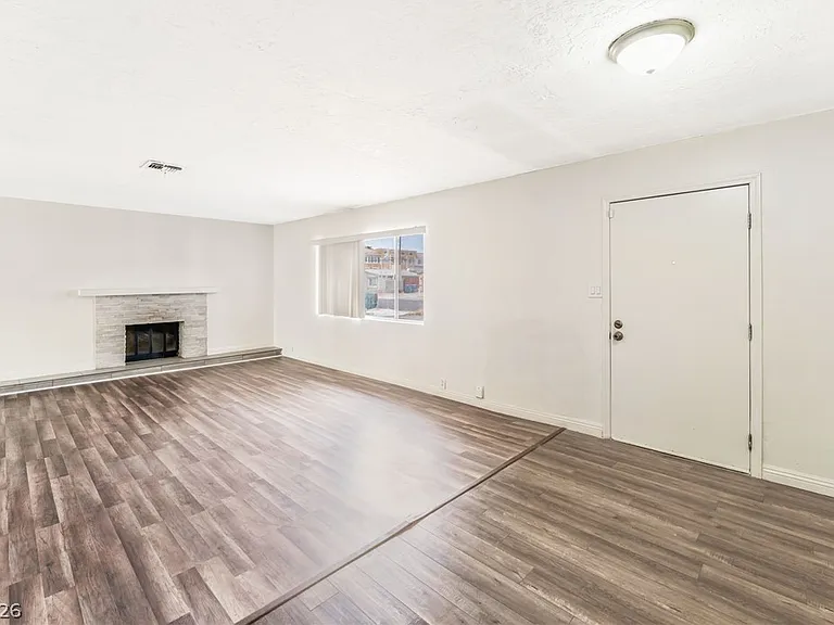 4960 Mohave Ave — Photo 5