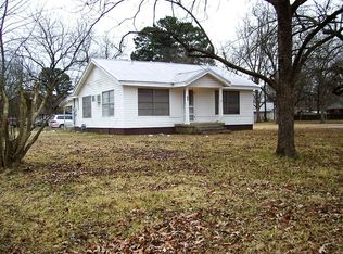 670 N Corbin St, Ashdown, AR 71822