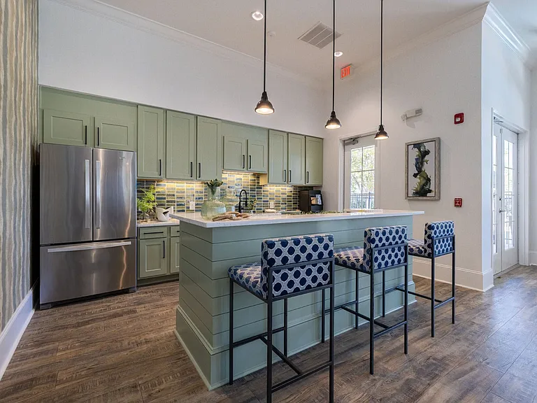Basswood Landing Apartments — Photo 6