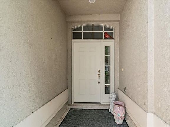 4th image of 5412 Avenal Dr