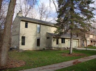 1137 Teakwood Cir, Haslett, MI 48840