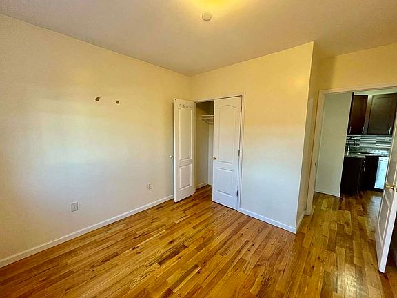 5th image of 257 15th St #22