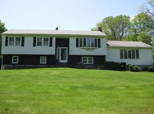 950 Middlebury Rd, Watertown, CT 06795