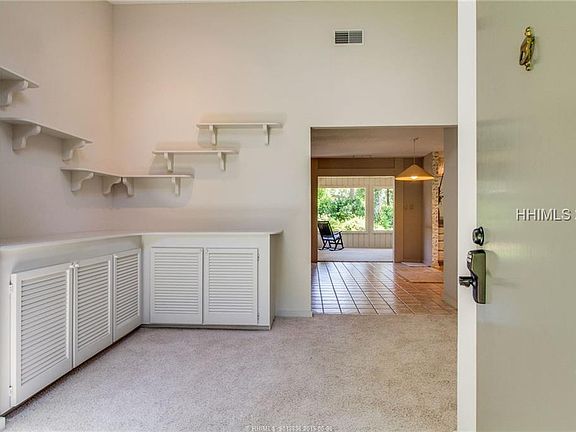 5th image of 35 Lawton Dr APT 130
