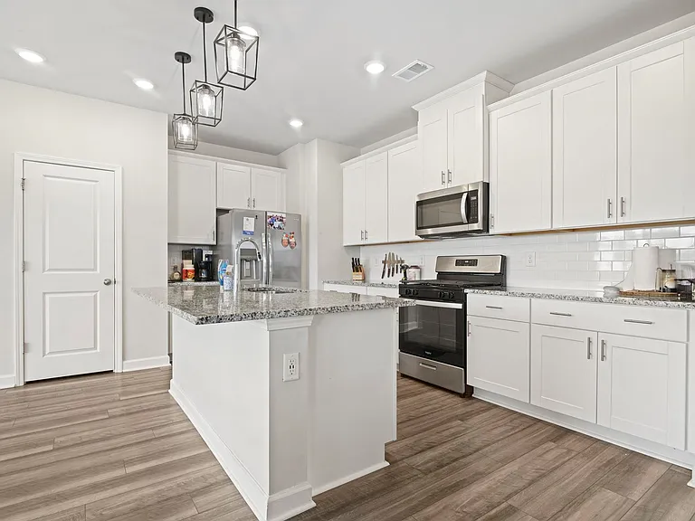2325 Copper Creek Loop — Photo 8