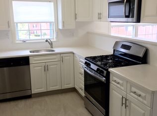 2 Bedford Rd #12, Woburn, MA 01801
