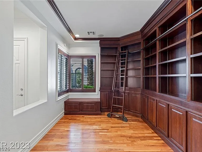 1447 Foothills Village Dr — Photo 37