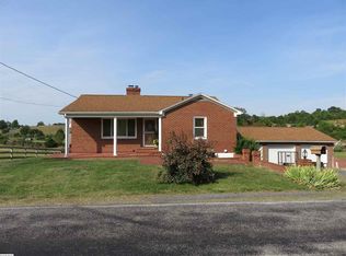 61 Old Churchville Rd, Staunton, VA 24401