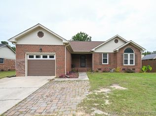 5057 Summer Ridge Rd, Fayetteville, NC 28303