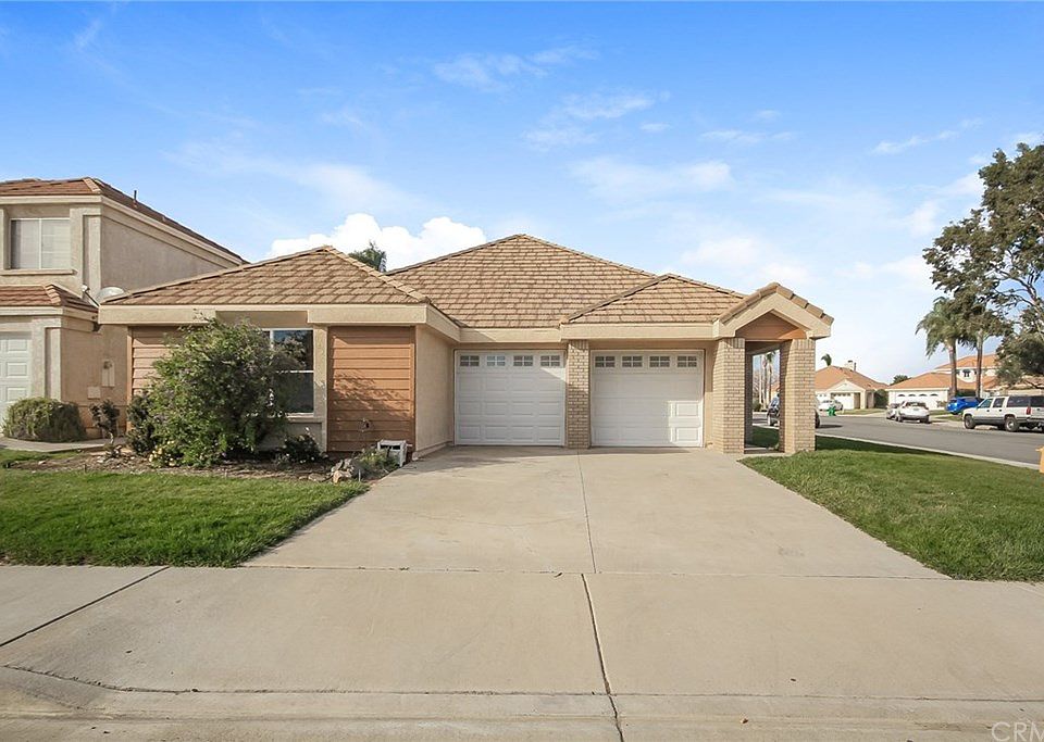 1st image of 37520 Vineyard Knoll Dr