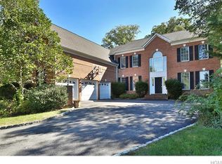 10 Quaker Meeting House Rd, Armonk, NY 10504